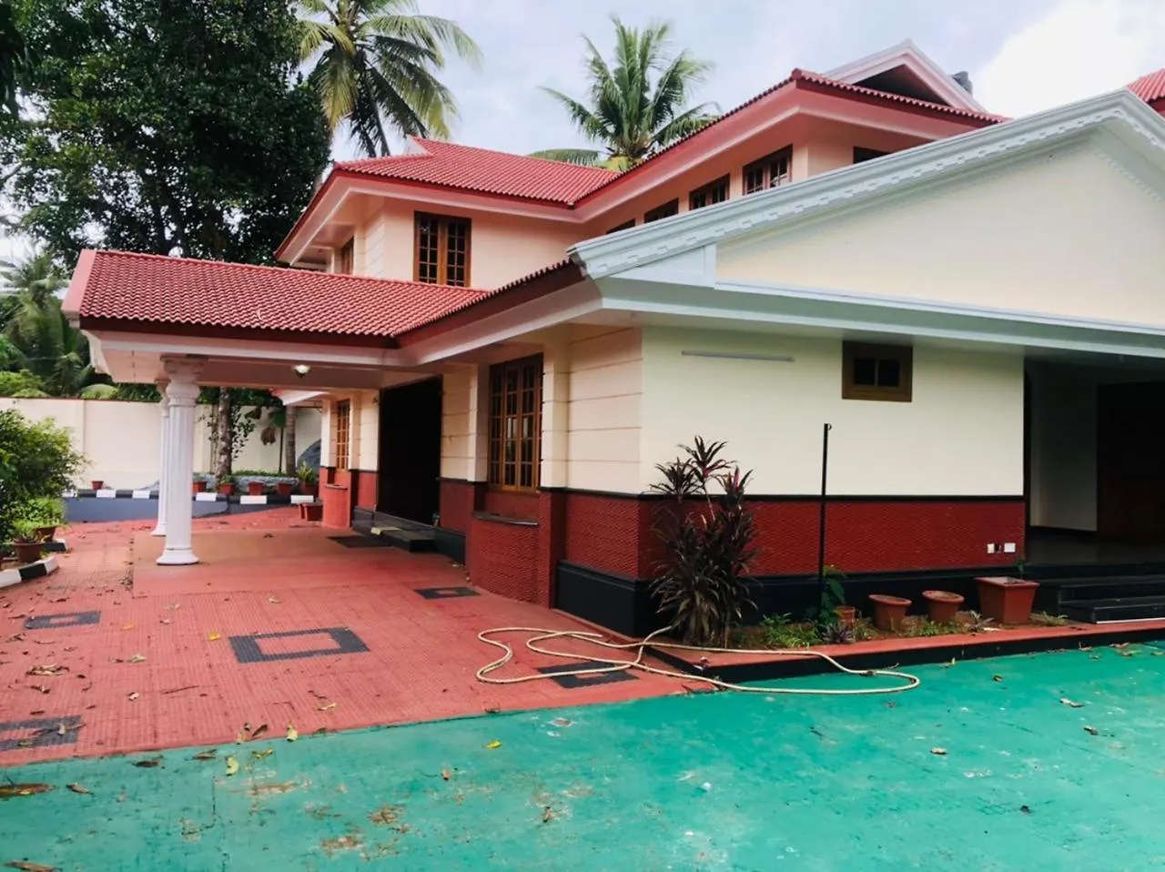 Jay'S Nest Villa Kunnamkulam